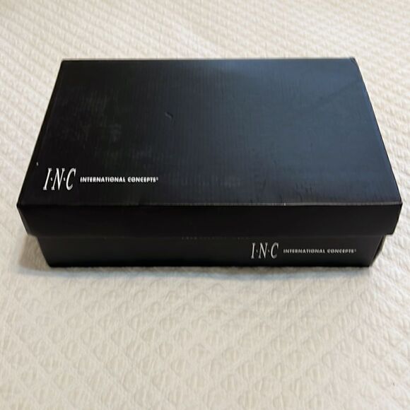 I.N.C. International Concepts Stiletto Saranebis Heels w/ Silver Accents Size 8M - Picture 8 of 9